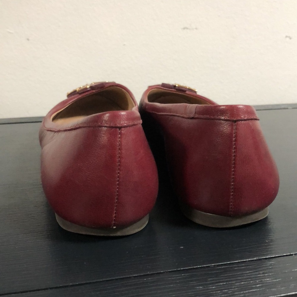 Tory Burch Burgundy color shoes - Picture 5 of 9